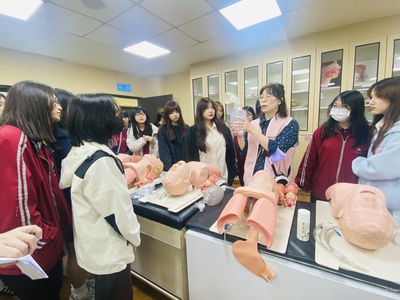 115年04月01日 基隆女中 蒞校參訪