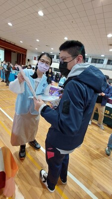 基隆二信高中升學博覽會照片2圖片