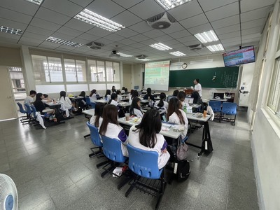 入班宣導中壢家商照片3圖片