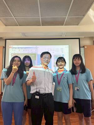 崇仁護專美容保健科入班講座照片2圖片