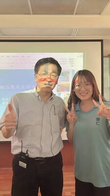 崇仁護專美容保健科入班講座照片3圖片