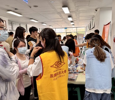 台南護專升學博覽會照片3圖片