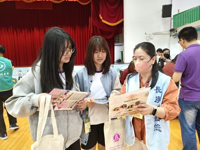 士林高商升學博覽會照片4圖片